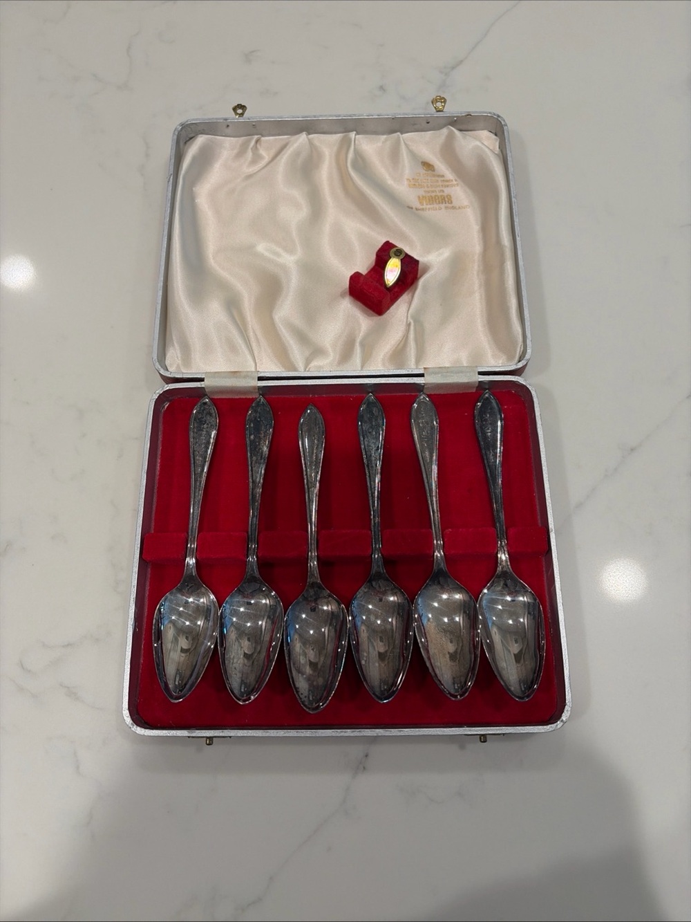 Viners Sheffield England Silverplate Spoons Set in Red Case EPNS